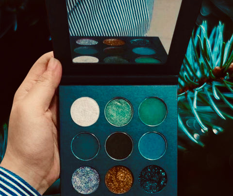 9 Color Christmas Pine Eye Shadow Palette